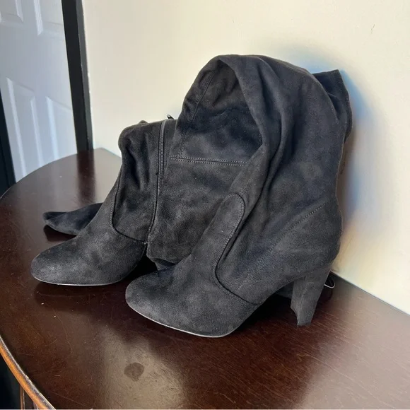 Elegant Black Thigh High Women's Boots - Picture 3 of 3